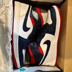 Jordan 1 mids